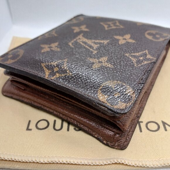 Louis Vuitton Men's Monogram Multiple Wallet - Picture 12 of 16